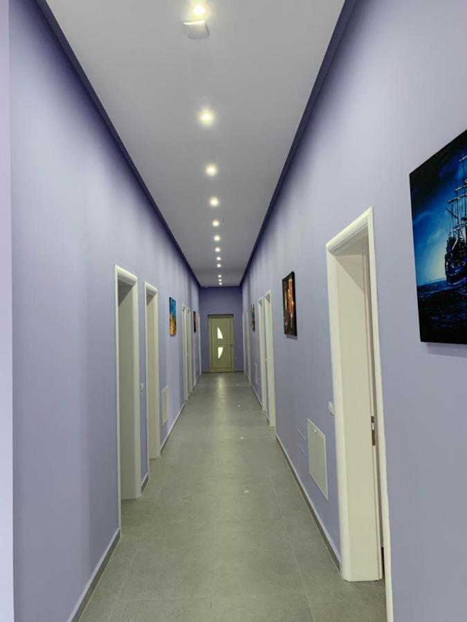 Hotel Restaurant Deso Shijak Екстериор снимка
